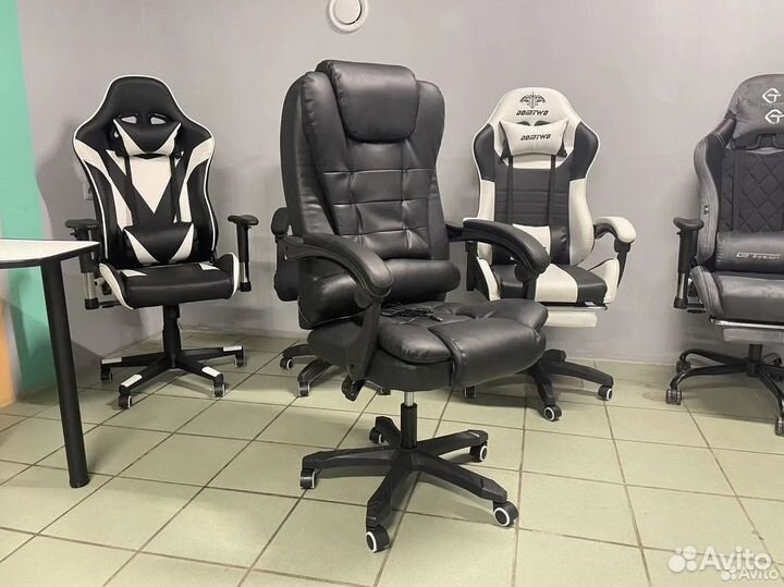 Компьютерное офисное кресло с массажем (новые)