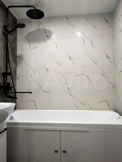 2-к. квартира, 54 м², 1/9 эт.