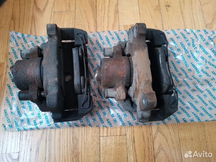 Суппорта передние VW Jetta 6 (Рест.) 2015 год