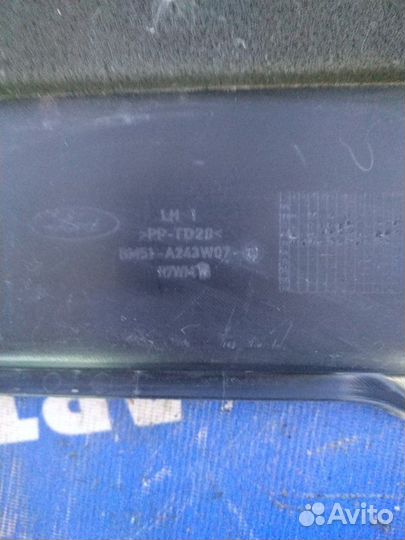 Обшивка средней стойки Ford Focus 3 седан iqdb