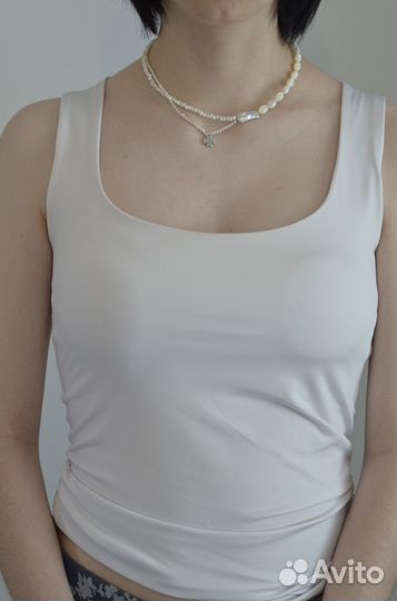 Белый чокер из перламутра