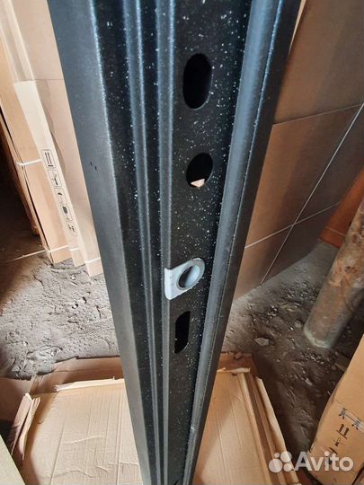 Входная дверь