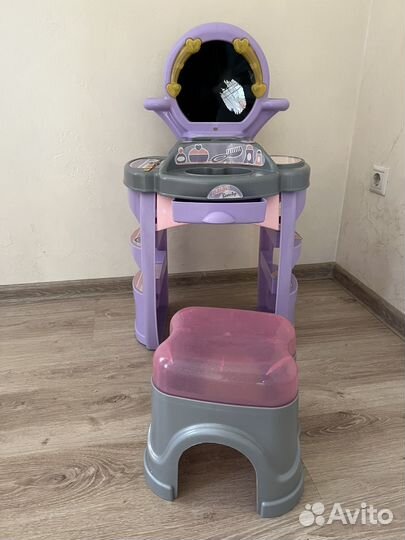Детский туалетный столик для девочки