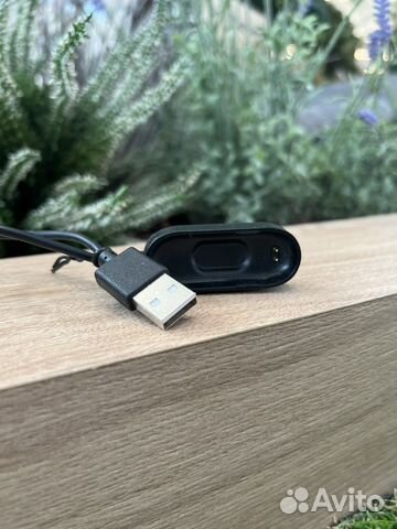 Зарядное устройство для Mi Band 4