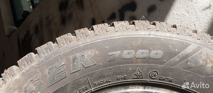 Bridgestone Ice Cruiser 7000 205/65 R15 94T