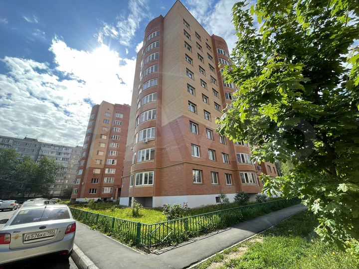 2-к. квартира, 60 м², 9/10 эт.