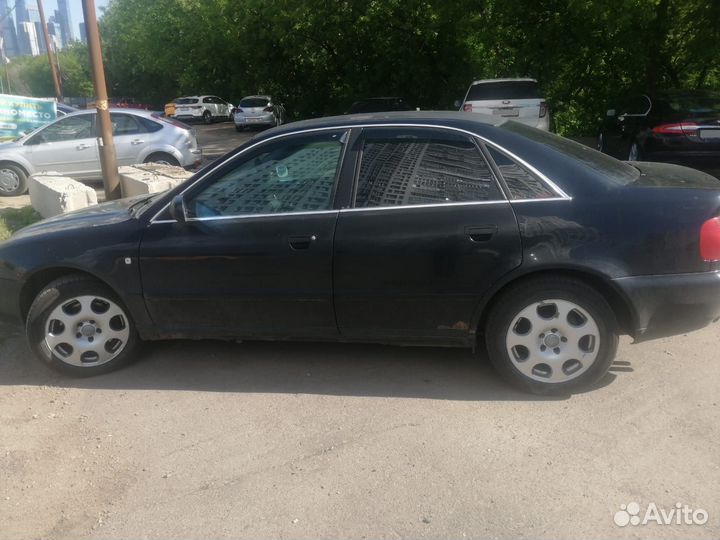 Audi A4 2.4 МТ, 1998, 440 000 км