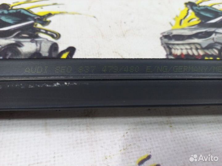 Уплотнитель стекла передний левый Audi A4 B6 AMB