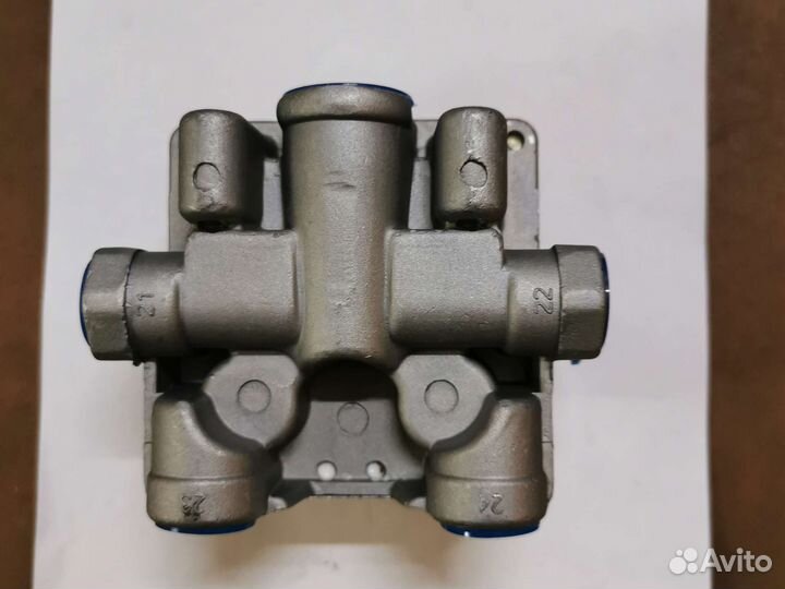 Клапан 4-х контурный защитный макс.20бар,раб7бар