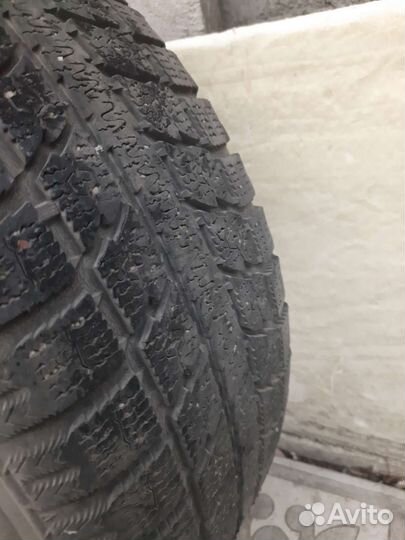 Toyo 310 215/60 R16