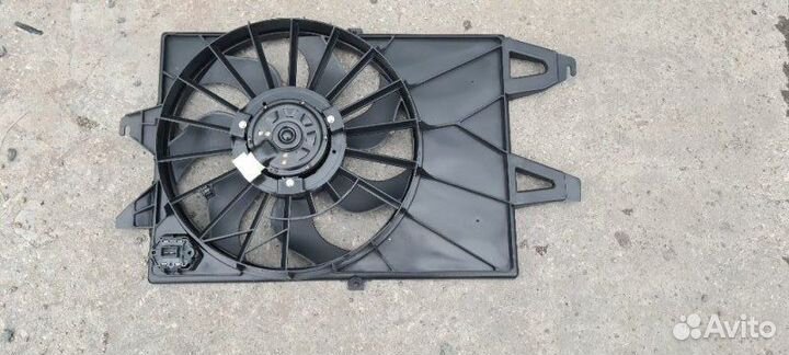 Диффузор вентилятора радиатора охлаждения в сборе