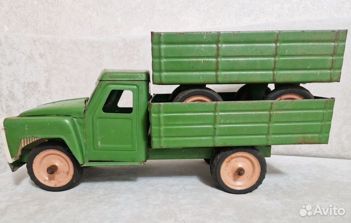 Железный грузовик СССР