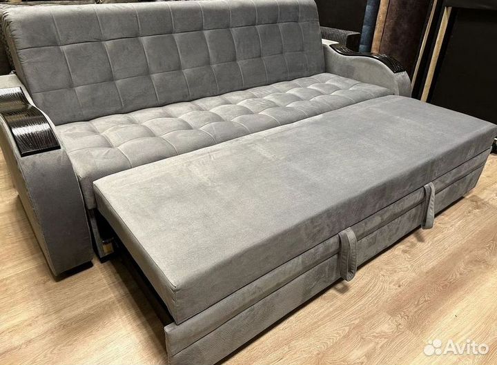 Прямой диван в наличии не б/у