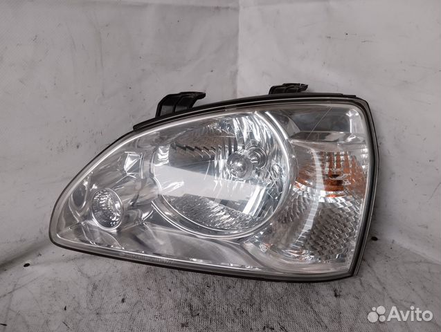 Фара левая Kia Carens 2002 - 2006 год