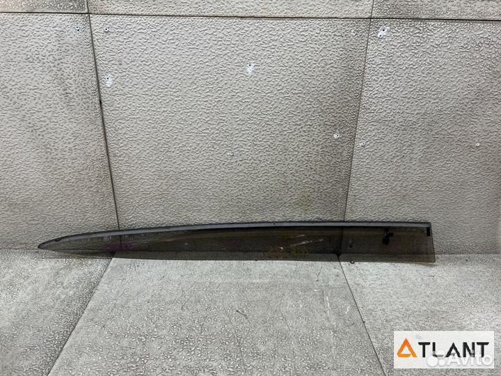 Ветровик задний левый suzuki MR wagon