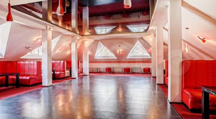 Гостиница, 4000 м²