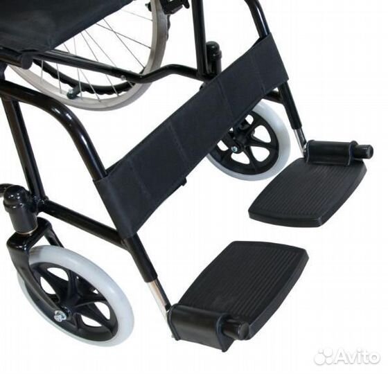 Кресло-коляска инвалидная с литыми колесами FS868