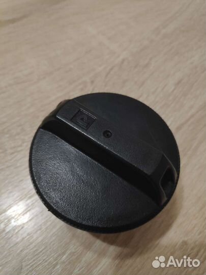 Крышка бензобака (пробка) Ниссан Микра к12