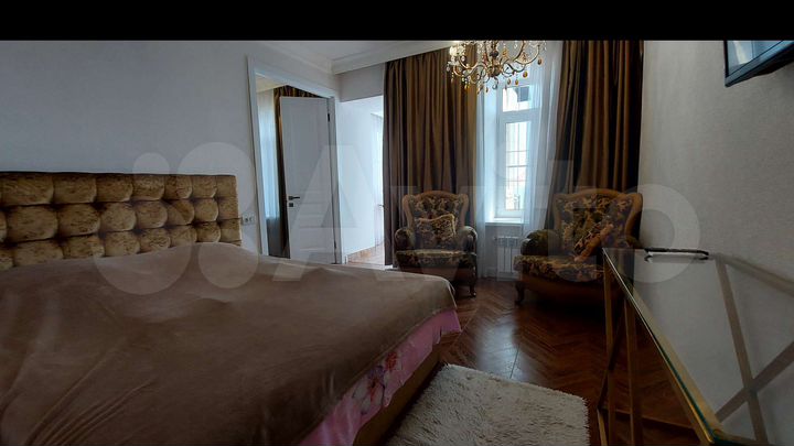 3-к. квартира, 65 м², 1/1 эт.