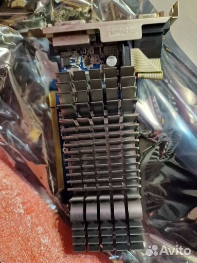 Видеокарта Asus 210 silent