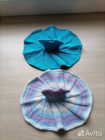 Вязаные платья и кофты для куклы