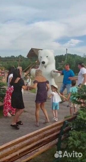 Аниматор. Белый большой медведь