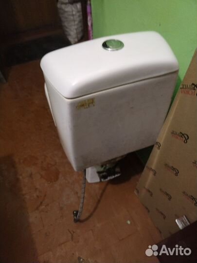 Бачок для унитаза бу