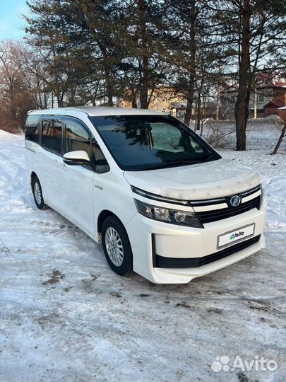 Toyota Voxy 1.8 CVT, 2015, 214 000 км