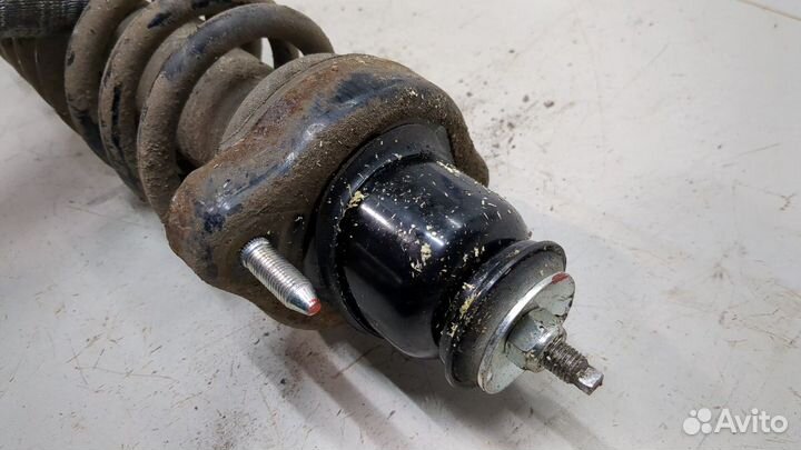 Амортизатор подвески левый задний Mitsubishi Outlander, 2016