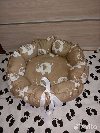Лежаки для кошек и собачек