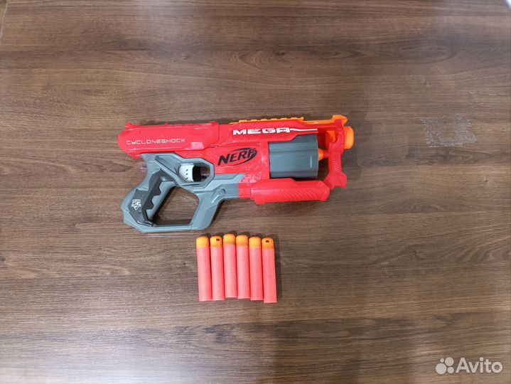 Пистолет Nerf