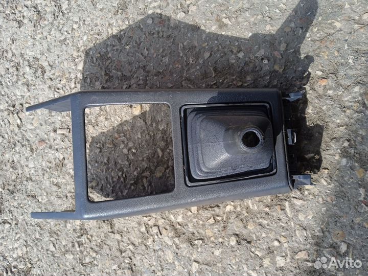 Борода,панель резинка ручки кпп Мазда 626 GC