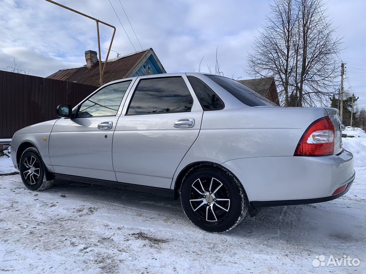 LADA Priora 1.6 МТ, 2011, 100 000 км