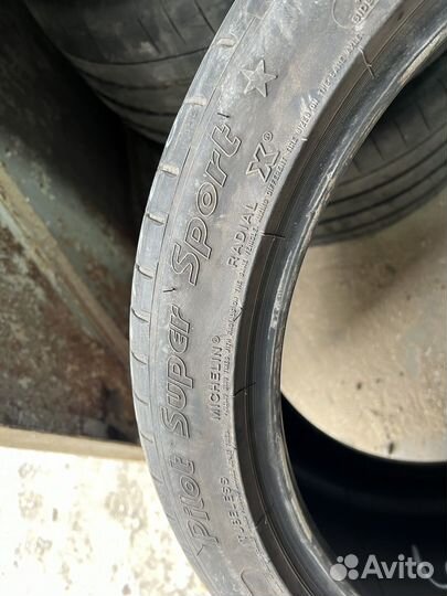 Michelin Pilot Super Sport 275/35 R19