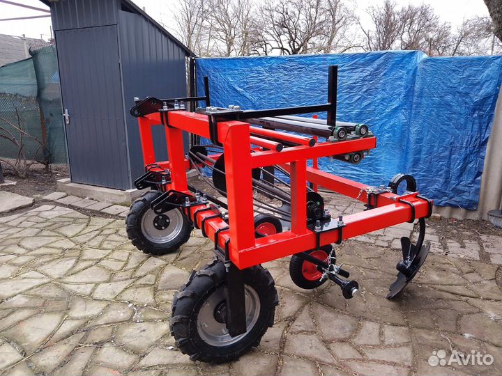 Пленкоукладчик по установленным дугам