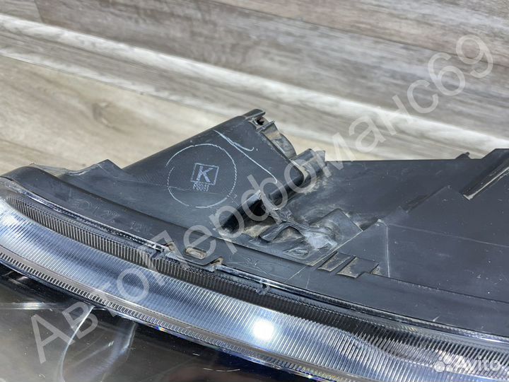 Фара левая Mitsubishi Outlander 2 XL (2005-2009)