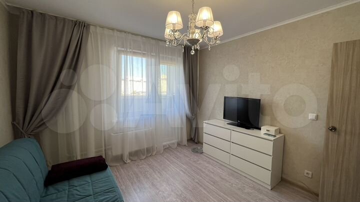 2-к. квартира, 60 м², 2/16 эт.