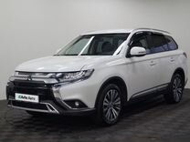 Mitsubishi Outlander 2.0 CVT, 2019, 120 000 км, с пробегом, цена 2 069 000 руб.