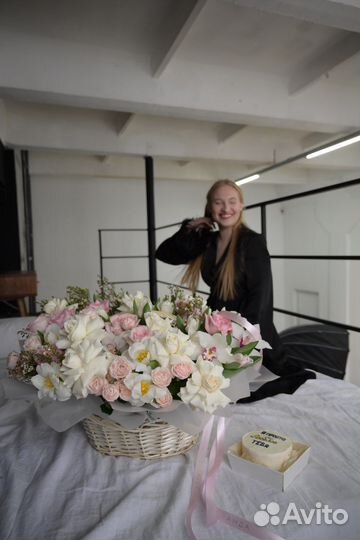 Большая корзина цветов