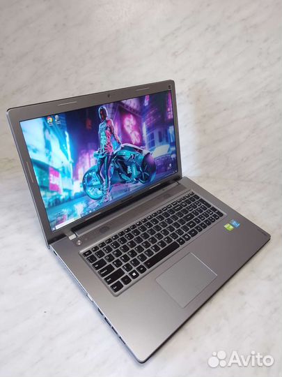 Lenovo мощный/17,3д/Intel i7/озу-16гб/GT745/SSD
