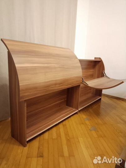 Ящик для белья (в изголовье кровати)