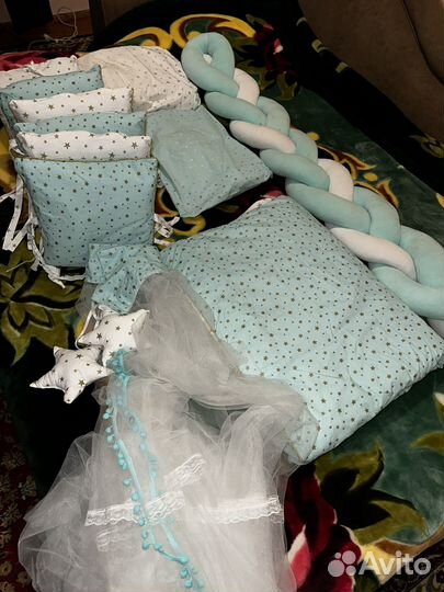 Комплект в детскую кроватку