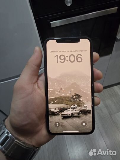 iPhone 11 Pro, 64 ГБ