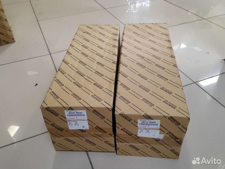 Амортизаторы передние camry 70 3.5 Япония