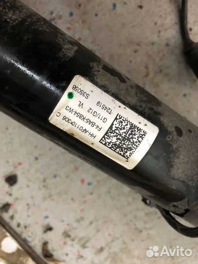 Передний левый амортизатор BMW 7 G11 G12