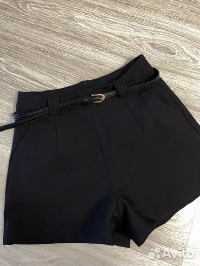 Шорты женские классические