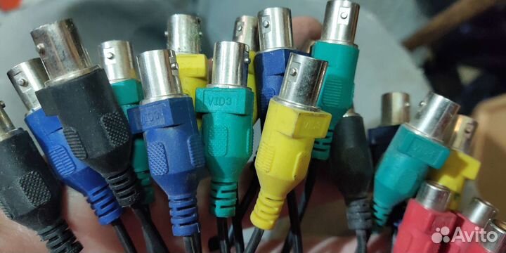 Кабель для видеомонтажа