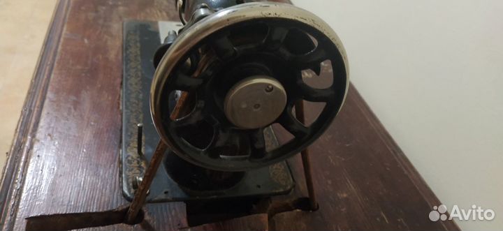 Швейная машинка