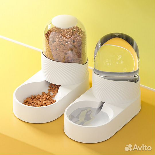 Автоматическая кормушка для кошек и собак