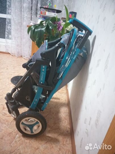 Коляска прогулочная всесезонная